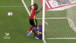 25 Open Chance Misses In Football That Shocked The World