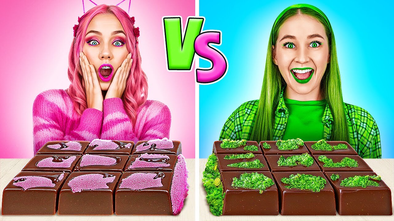 123 GO! Tek Renk Yemeği Yemek! Pembe Ve Yeşil ASMR Meydan Okuması