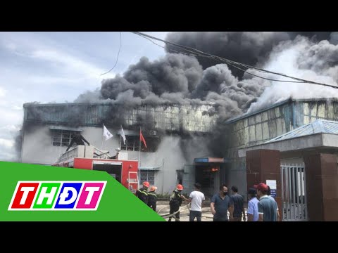 Video Cháy lớn tại Công ty may ở Quảng Nam, sơ tán khẩn 700... - youtube