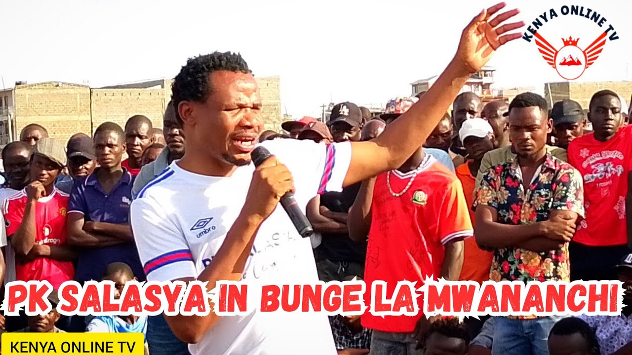 Депутат от округа Мумиас-Ист Питер Саласья прибыл и выступил в роли борца за мир, призывая молоде...