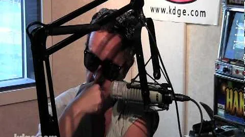 Pauly Shore in studio with Vydra kdge.com