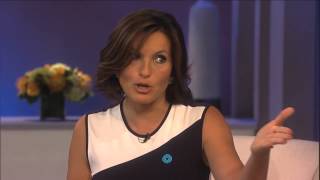 Mariska Hargitay Answers Fan Questions About SVU, Being Benson & More!