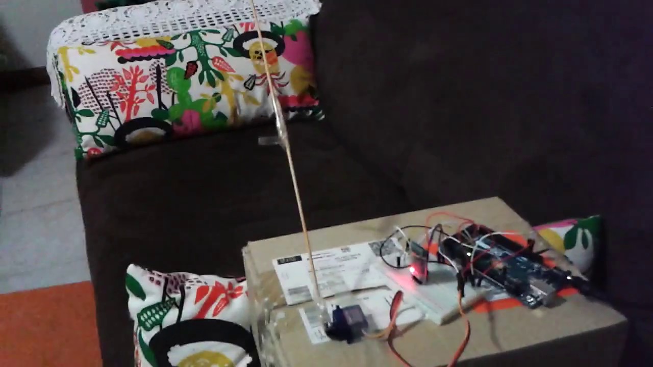 Controllo remoto di un passaggio a livello con Arduino