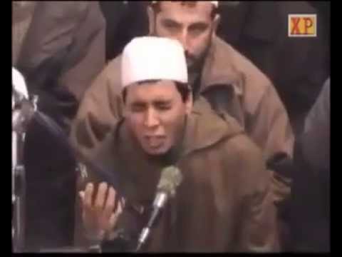 مقطع قديم و نادر جدا بكاء الحبيب علي الجفري في مسجد العادلية على ترانيم عبد السلام الحسني