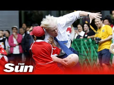 Video: Boris Johnson Byter Om Spel