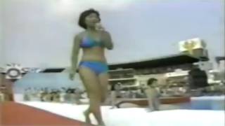 榊原郁恵 ビキニ