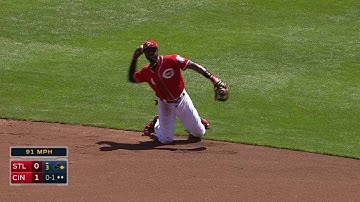 STL@CIN: Phillips makes diving grab to rob Carpenter