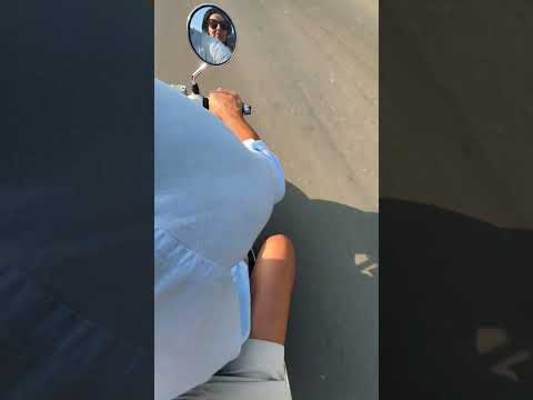 После нескольких штрафов от копов Тая за езду без прав я решил получить права на байк! Иии вуаля!