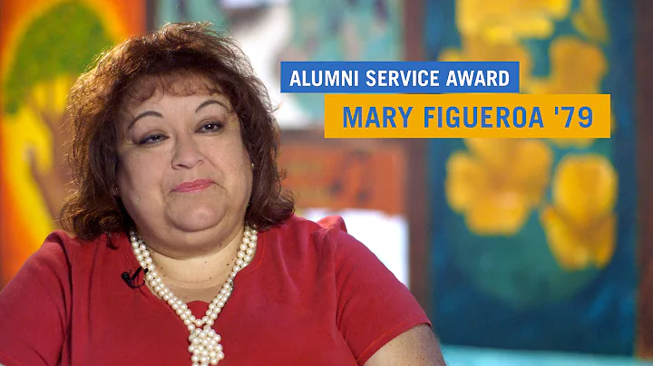 2015 Alumni Service Award recipient Mary Figueroa ...