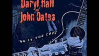 Video thumbnail of "Daryl Hall & John Oates - Intuition"