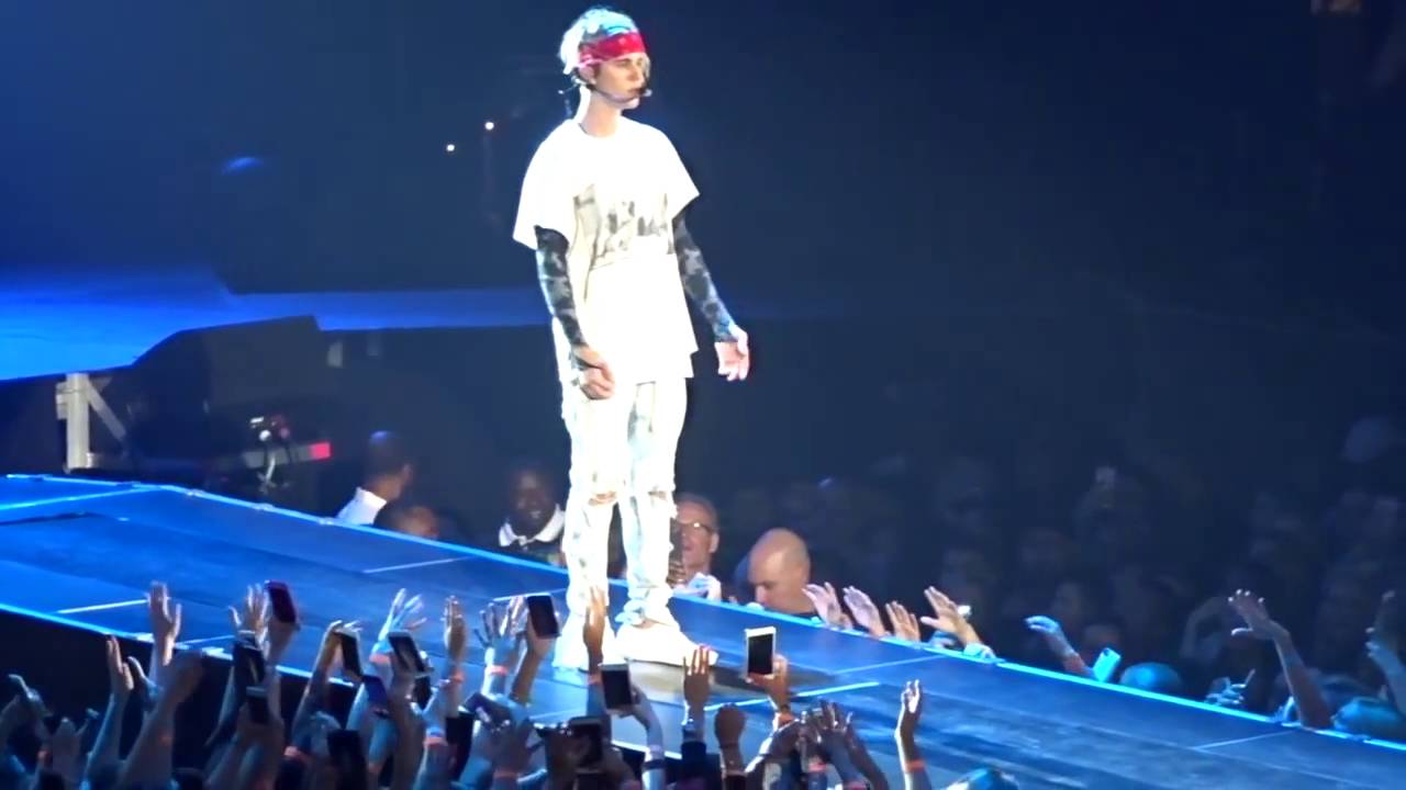 Justin Bieber Company Live Purpose Tour Youtube