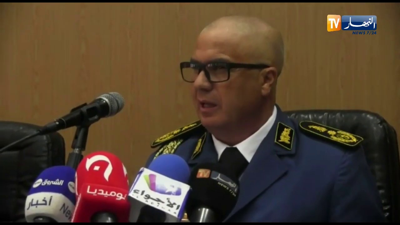 مراسم تنصيب رئيس أمن ولاية أم البواقي مراقب الشرطة 