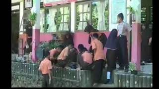 KEKURANGAN RUANG KELAS, SISWA GUNAKAN MUSHALLA DAN UKS UNTUK PBM