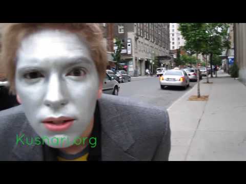 Robot Street Performer (HD)
