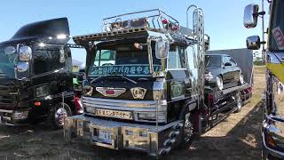 積載車】レンジャー4Dデコトラ 積載車 - YouTube