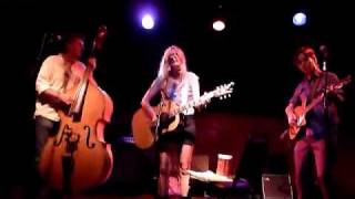 Elizabeth Cook - Today I Started Loving You Again chords