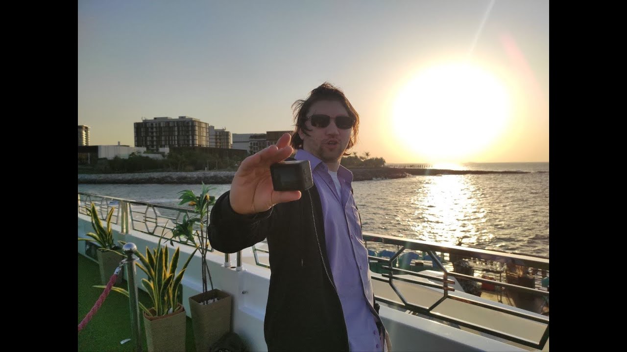 Первое путешествие за границу, не поверите куда)