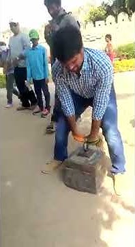 250 kegs weight lifting at Golconda fort - YouTube