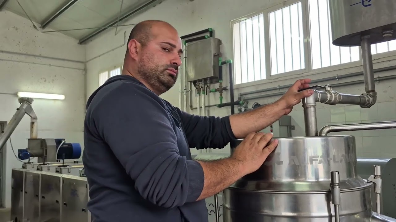 LERCARA FRIDDI - MOLITURA OLIVE OLEIFICIO GRAZIANO-MOSCATO