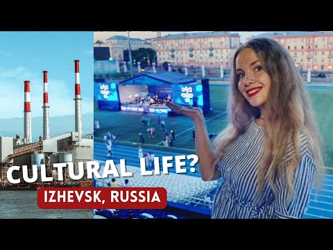Video: Kutafya věž moskevského Kremlu