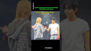 Taehyung forgot the friendship handshake with Jimin😅👏 #bts #jimin #taehyung #shorts #shortsfeed