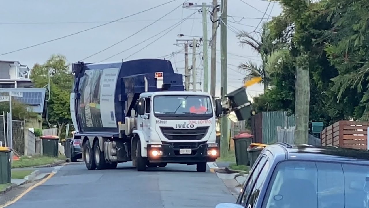 BSR801 Friday early morning recycling