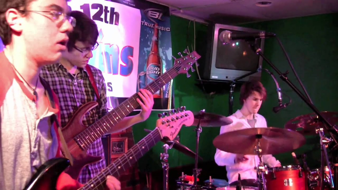 The McLovins "Deep Monster Trance" Live at Hoop's