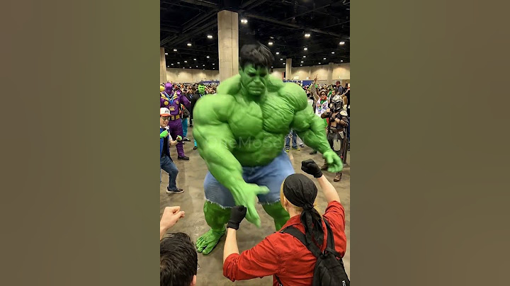 Hulk cosplay