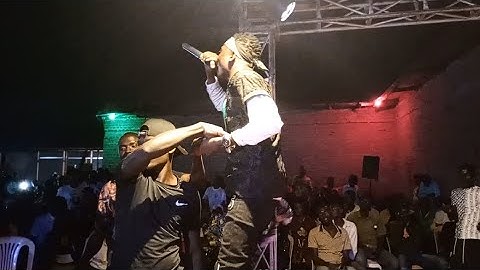 Lion Man performans Saape, Inikani, Bed Para Kenda