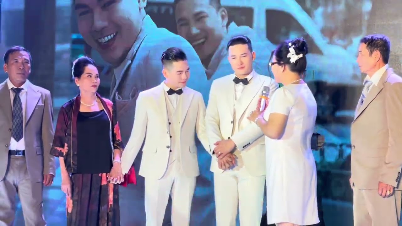 Thanh Đoàn - Hà Trí Quang hạnh phúc bật khóc gửi lời cảm ơn chân thành đến mọi người | Ly Na Trang