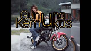 Lirik Gunung Kemukus(aku seng gemati aku seng loro ati)- Ndarboy Genk X Dodit