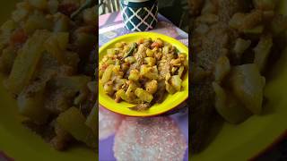 Lau Parshe - Fish With Bottle Gourd