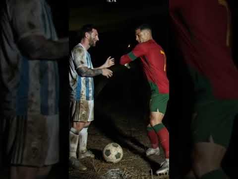 شاهد عندما ضرب كرستيانو رونالدو ميسي بكأس العالم في مكان مهجور 