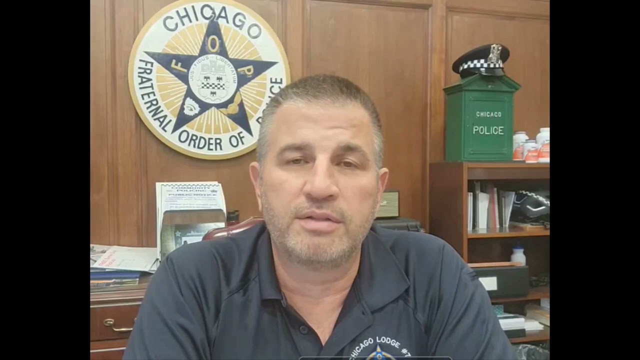 Chicago Police Union’s Boss Tells Officers to Defy City Vaccine Deadline
