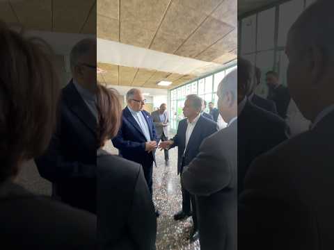 رئيس الوزراء الدكتور جعفر حسان يشيد بالدور الذي تقدمه مدرسة ثيودور شنلر في رعاية الطلبة الأيتام