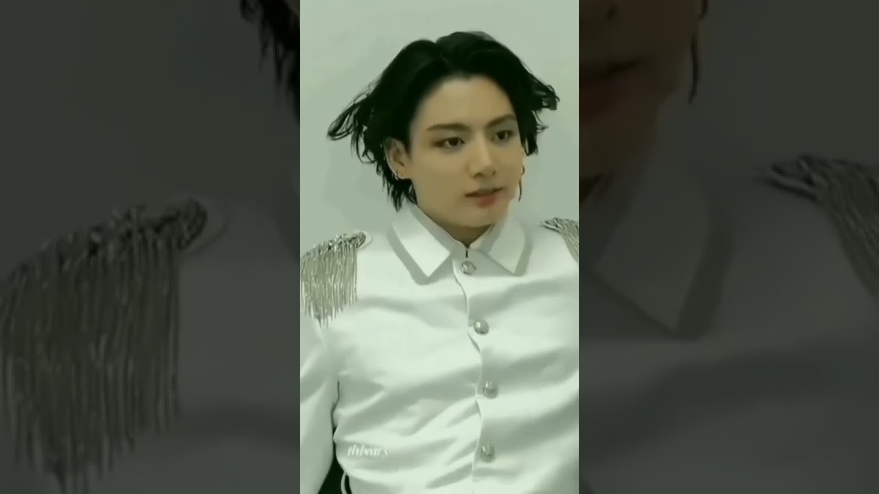 Joon is looking at them with done look 😂