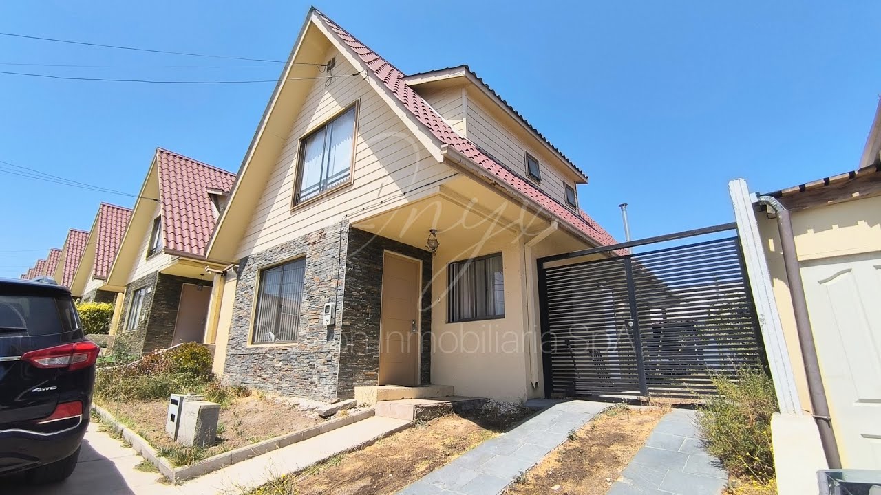 CASA DE 3 DORMITORIOS JARDINES DE PEÑABLANCA 