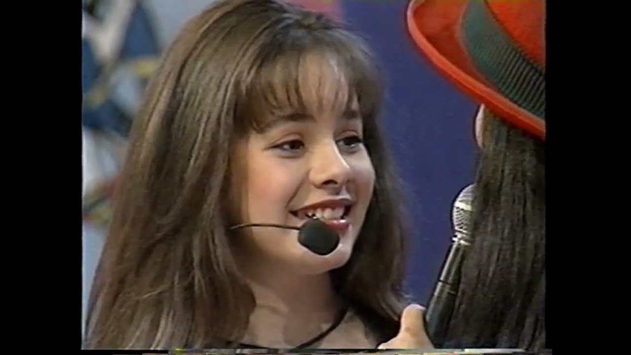 Vai ter que rebolar! Sandy e Junior no Mara Maravilha Show