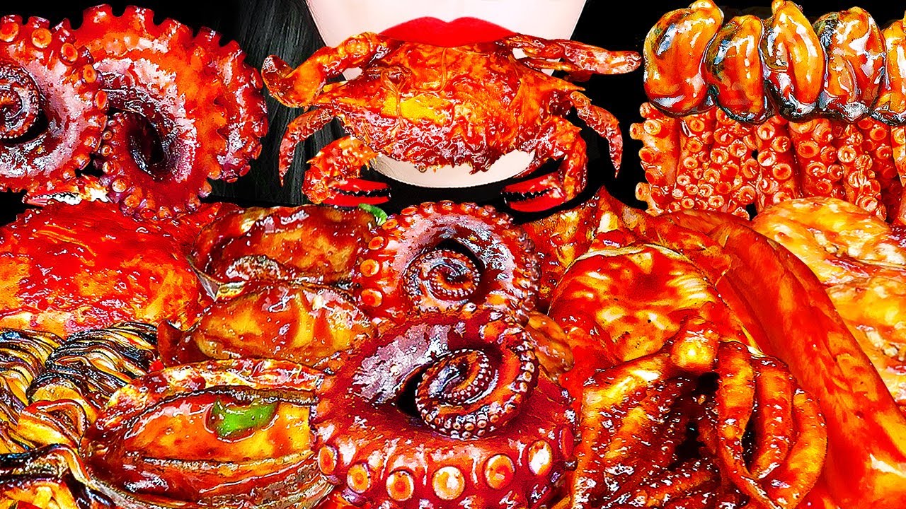 ⁣SPICY SEAFOOD BOIL MUKBANG 매운해물찜&떡볶이 먹방 SQUID, OCTOPUS, CRAB, ENOKI MUSHROOM COOKING & EATIN