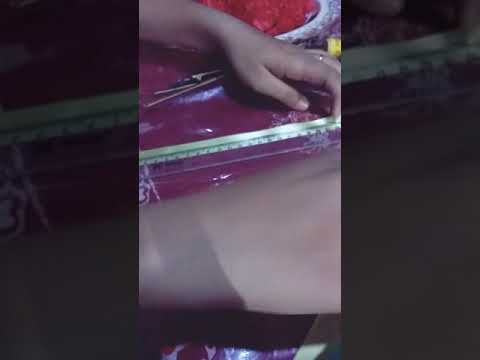 membuat-keranjang-telor-dari-kertas-pita