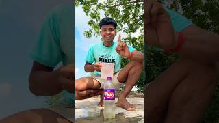 🙁😅😖😍Survival Skills: easy methood saving water transfer to bottle #camping #bushcraft