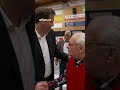 »Geht es mit der Partei wieder hoch?« | SPIEGEL TV Shorts