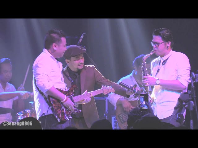 Tompi - Munghujam Jantungku @ Foundry 8 [HD] class=