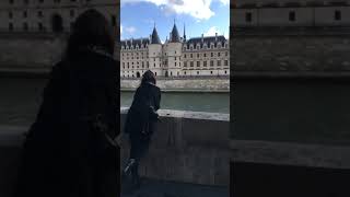 Conciergerie In Paris  | Status | #paris | By Music World