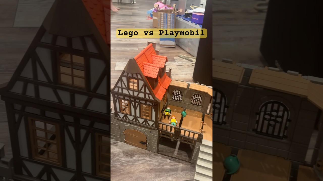 Lego vs Playmobile. Vintage Playmobil 3666 Kings Large Castle 
