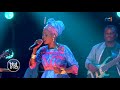 Capture de la vidéo Hawa Boussim En Live Sur La Scène De La Télé D'ici