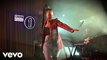 Alicia Keys - Time Machine in the Live Lounge