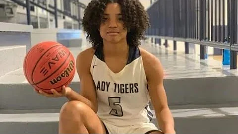 Robyn Lee Moss Point McComb Highlights