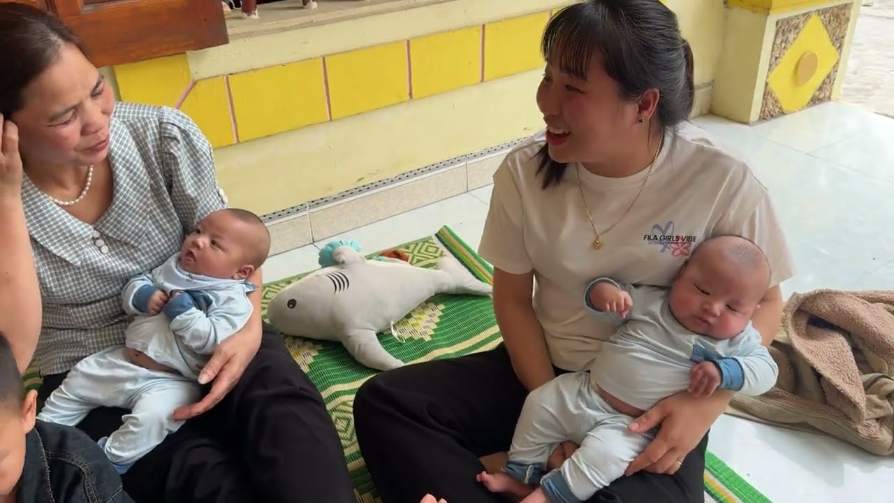 Chị Sen Và Hoài Rủ Nhau Xuống Ông Ngoại Chúc Tết