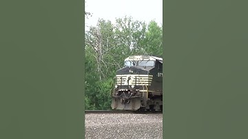 NS Dash 9 w/AWESOME Leslie RS5T! #shorts